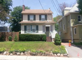 4 Park Dr S, West Orange, NJ 07052