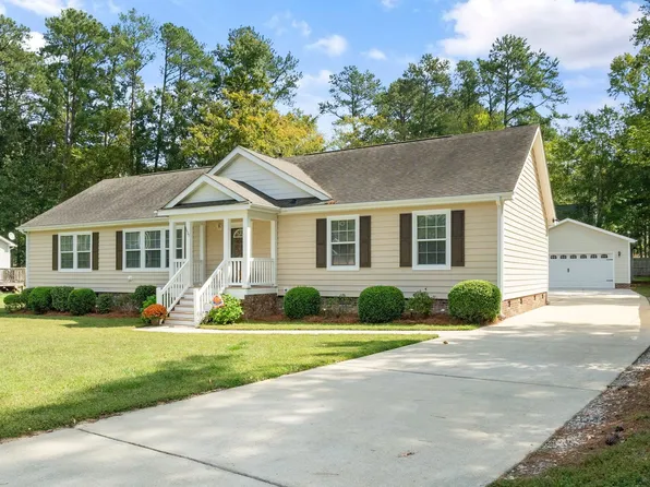 1407 Pineview Dr, Garner, NC 27529