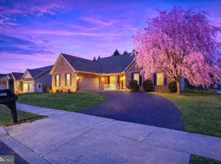 5525 Barbara Dr, Mechanicsburg, PA 17050