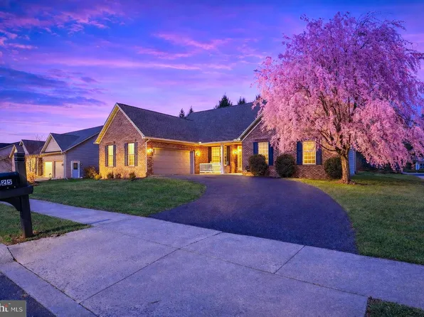 5525 Barbara Dr, Mechanicsburg, PA 17050