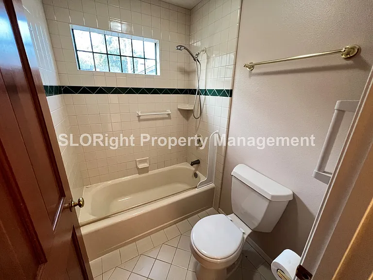 578 Dana St #A — Photo 12