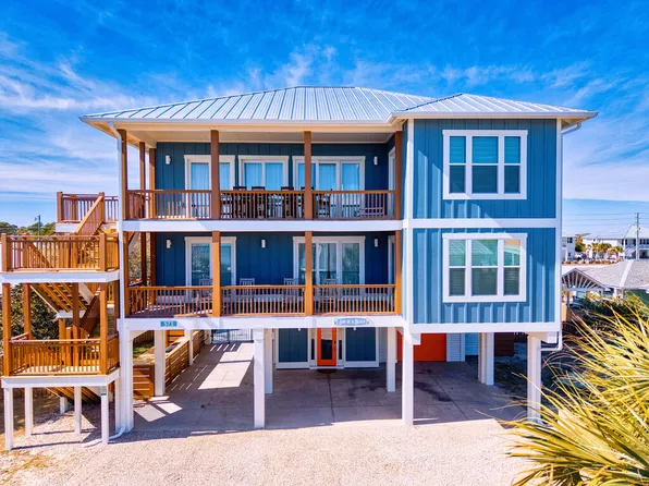 573 W Gorrie Dr, Saint George Island, FL 32328