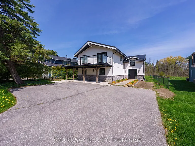 107 Campbell Cres — Photo 48