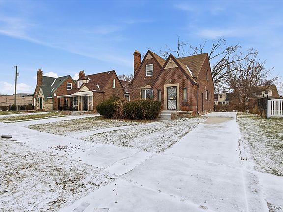 2nd image of 11406 Strathmoor St