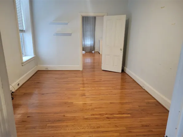 115 Sumac St Floor 1, Philadelphia, PA 19128