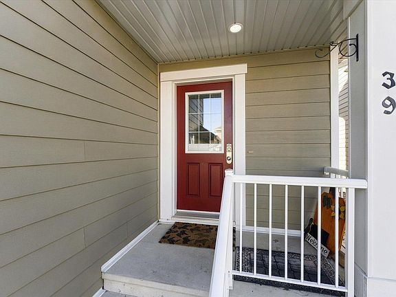 4th image of 219 Charlotte Way #39