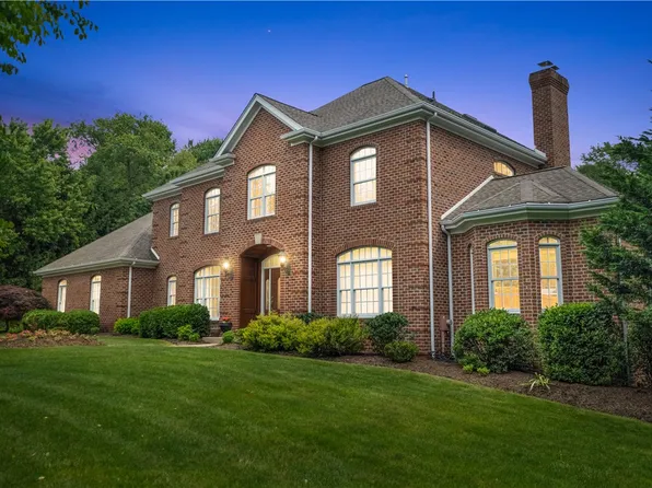 3233 McAlister Farm Ln, Allison Park, PA 15101