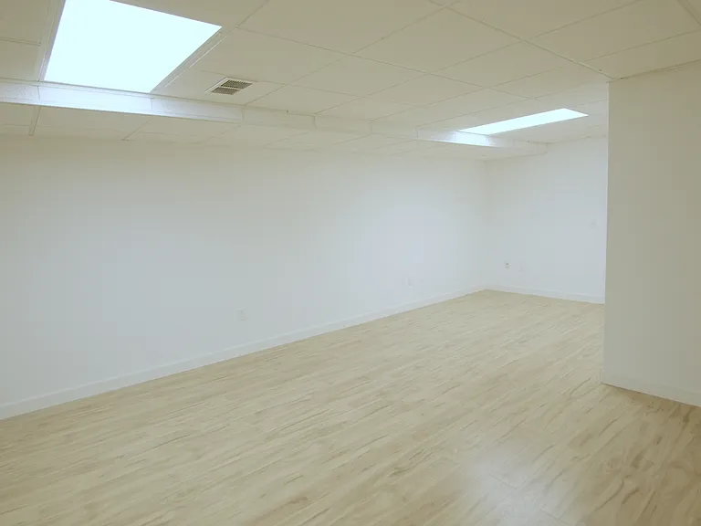 1180 Fairfield Dr — Photo 12