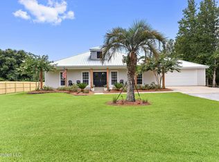 6367 Crump Rd, Kiln, MS 39556