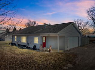 10222 W Shore Dr, Houghton Lake, MI 48629