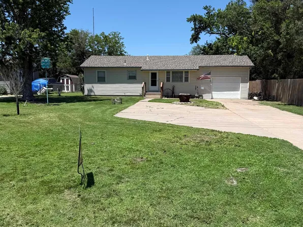 44 NE 20th Rd, Great Bend, KS 67530