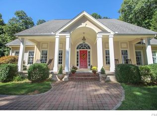 438 Transylvania Rd, Woodbury, CT 06798