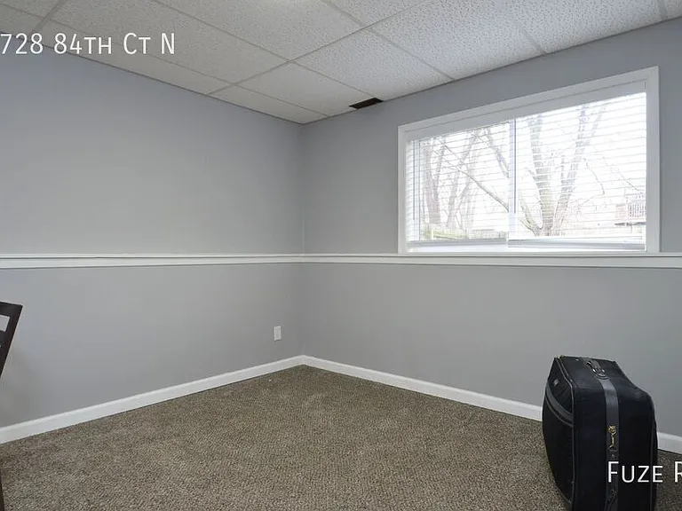 1728 84th Ct N — Photo 12