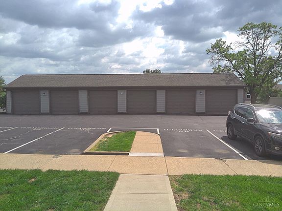 2nd image of 8879 Eagleview Dr APT 8