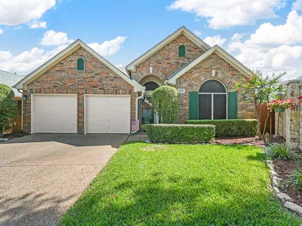 2433 Bridgeton Ln, Bedford, TX 76021