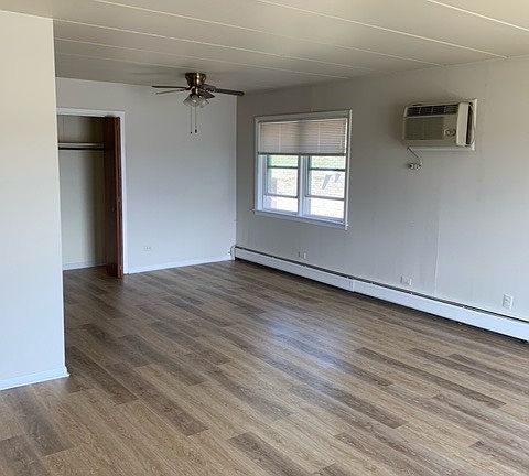 2nd image of 17334 Ridgeland Ave APT 1N