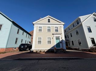 33 Starr St, New London, CT 06320