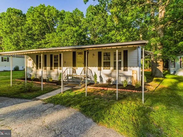 72 Hazelwood Dr, Pittsgrove, NJ 08318