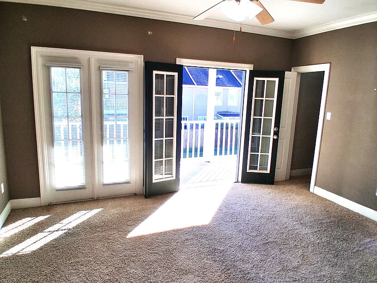 2105 Belle Pointe Aly — Photo 14