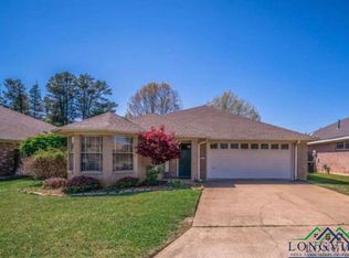 7 Pebble Creek Dr N, Longview, TX 75605