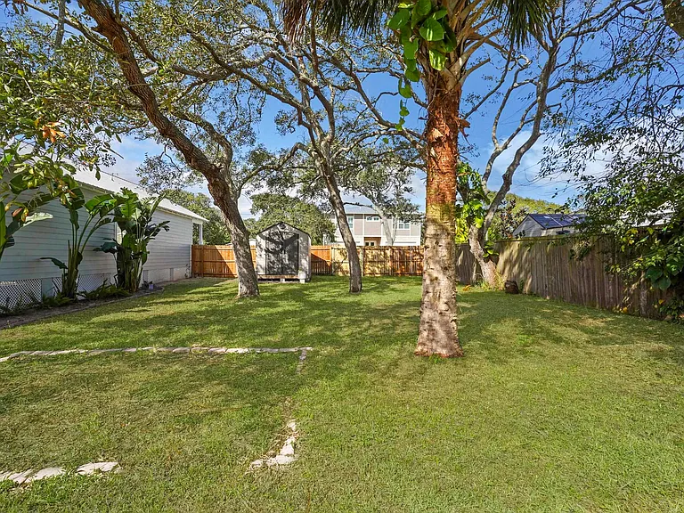231 Majorca Rd — Photo 24