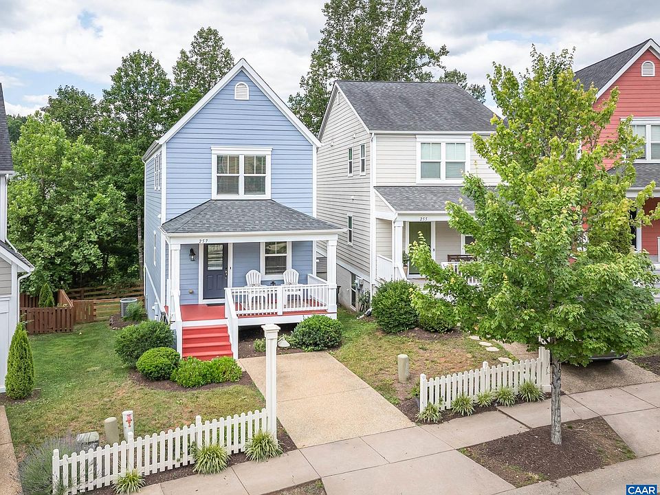 1st image of 257 Huntley Ave