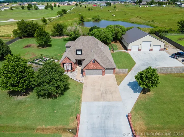 16623 S 9th St, Glenpool, OK 74033