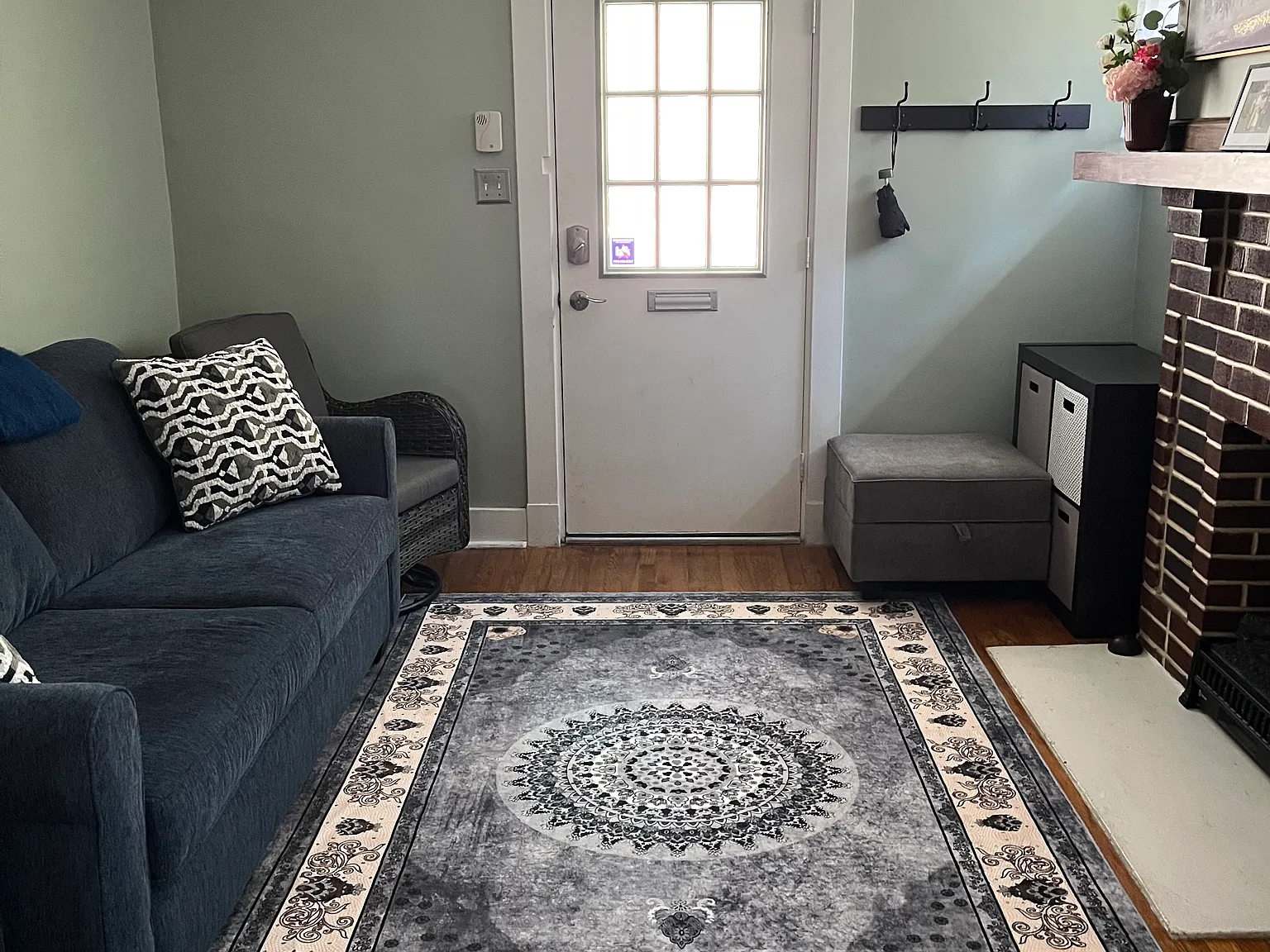 1 bed, 825 sqft, $1,300 — Photo 3