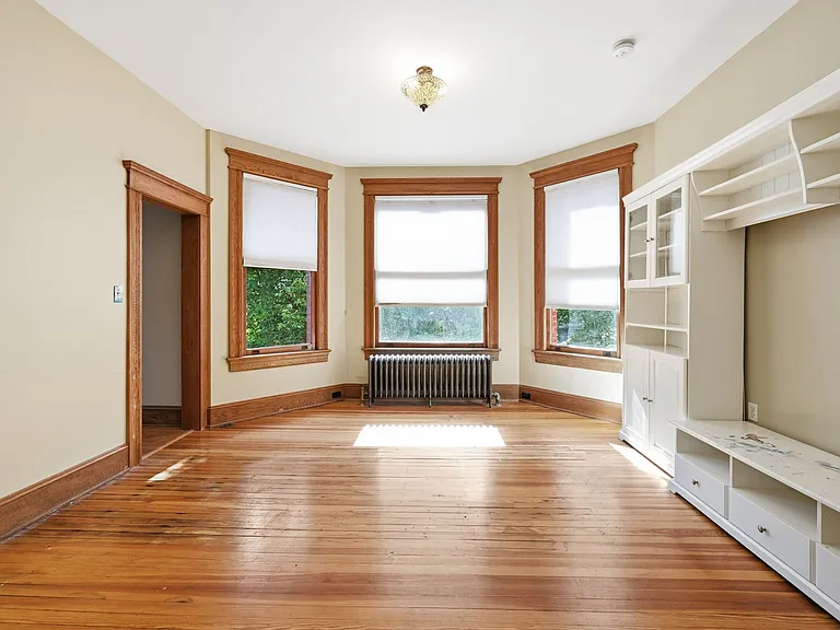 922 E Capitol St NE — Photo 23