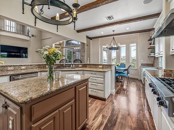 3rd image of 801 Royal Troon Pl