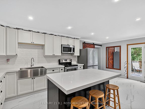 4th image of 281 Harvie Rd
