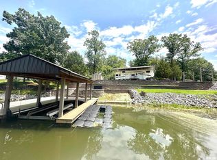 3287 Cumberland Ln, Centralia, IL 62801