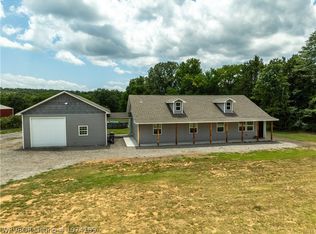 1511 Thompson Ln, Cedarville, AR 72932