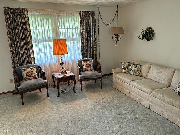 4th image of 120 Chitwood Dr