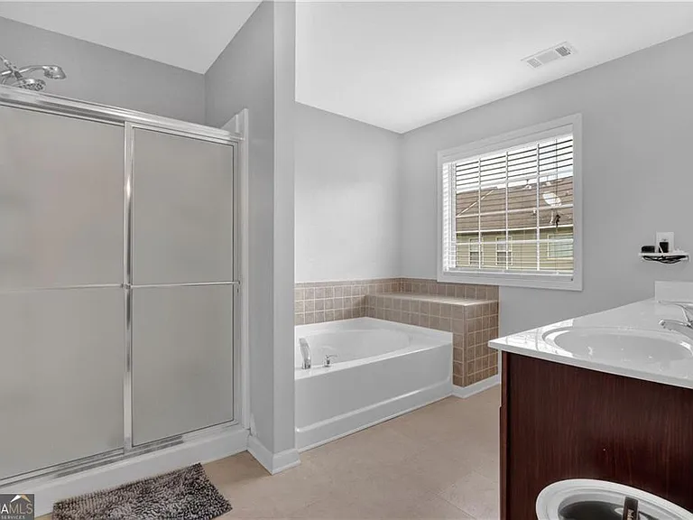 2145 Waterford Park Dr — Photo 5
