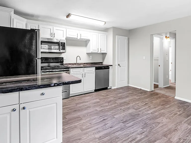 Our inviting open floorplans seamlessly connects your living space to the kitchen and bedrooms, perfect for your dynamic lifestyle in Amherst.