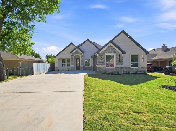 1606 Avenue St E, Grand Prairie, TX 75051