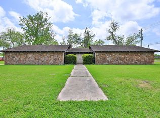 7807 Pecan Forest Ln, Baytown, TX 77521