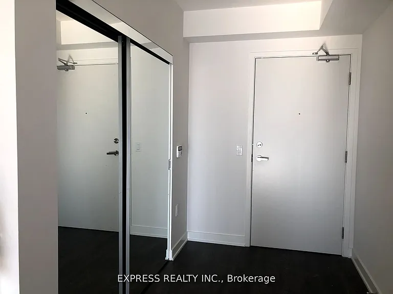 195 Redpath Ave #3207 — Photo 3