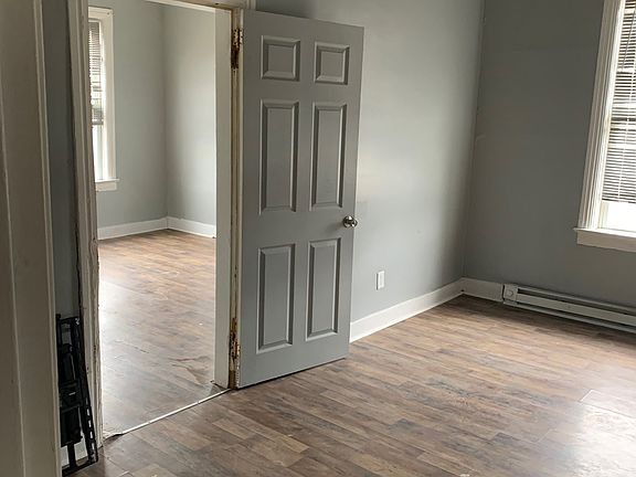 5th image of 430 W Martin St #3