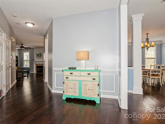 5th image of 1673 Lillywood Ln