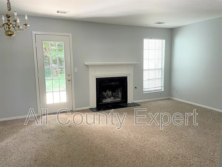 3089 Revere Ct — Photo 4