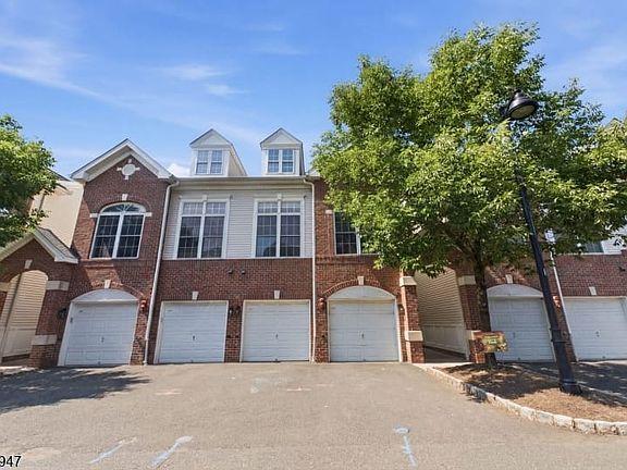 2nd image of 408 Donato Cir