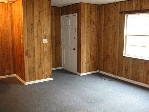 2nd image of 1535 Violet Ave #A