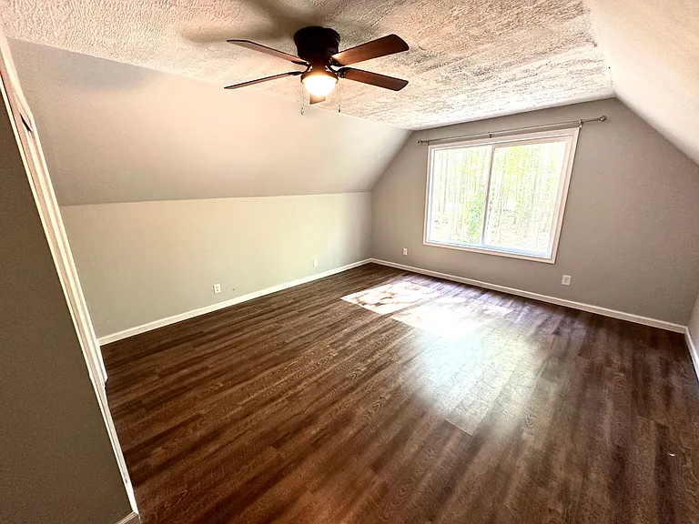5518 Thompson Dr — Photo 11