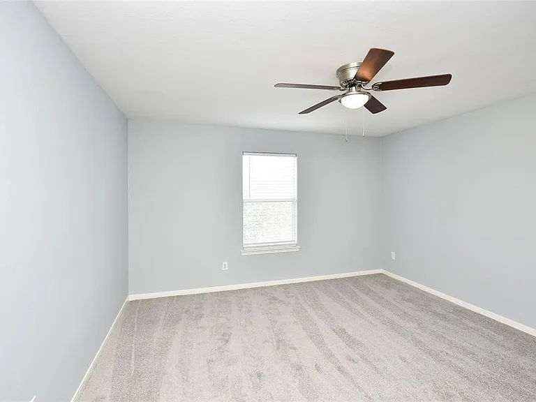 2714 Indigo Stone Ln — Photo 29