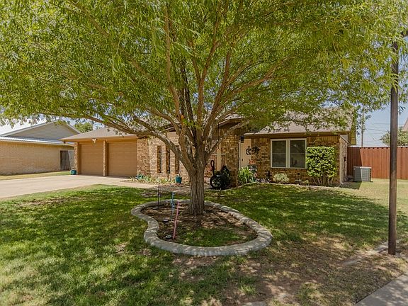 3rd image of 10 Cody Ct