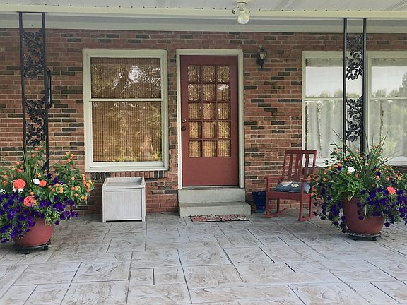 4th image of 126 Circle Dr