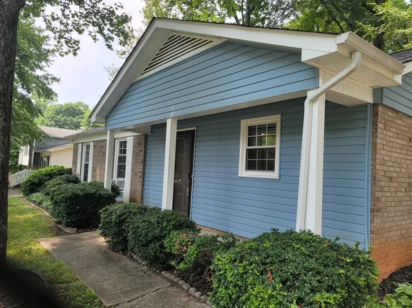 1629 Village Pl, Winston Salem, NC 27127