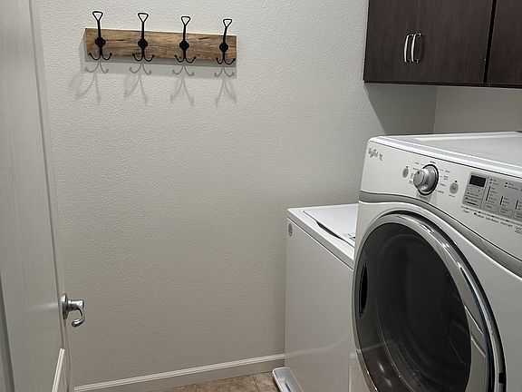 5th image of 4045 Neapolis Ln